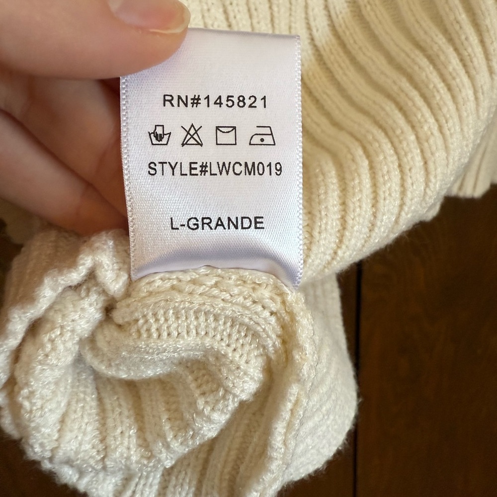 3 for $15 Women's White Twist Front Ribbed Top Knit Ribbed Bralette Vacation - Picture 6 of 6